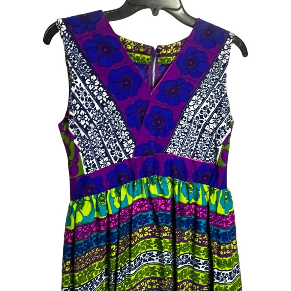 Vintage 60s Acrylic Barkcloth Colorful Hibiscus Dress